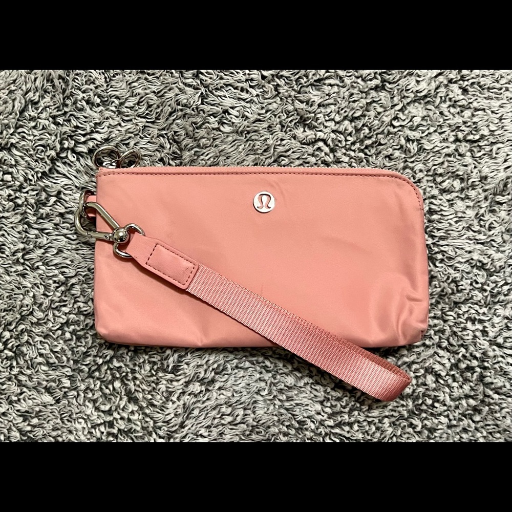 Lululemon now & always pouch